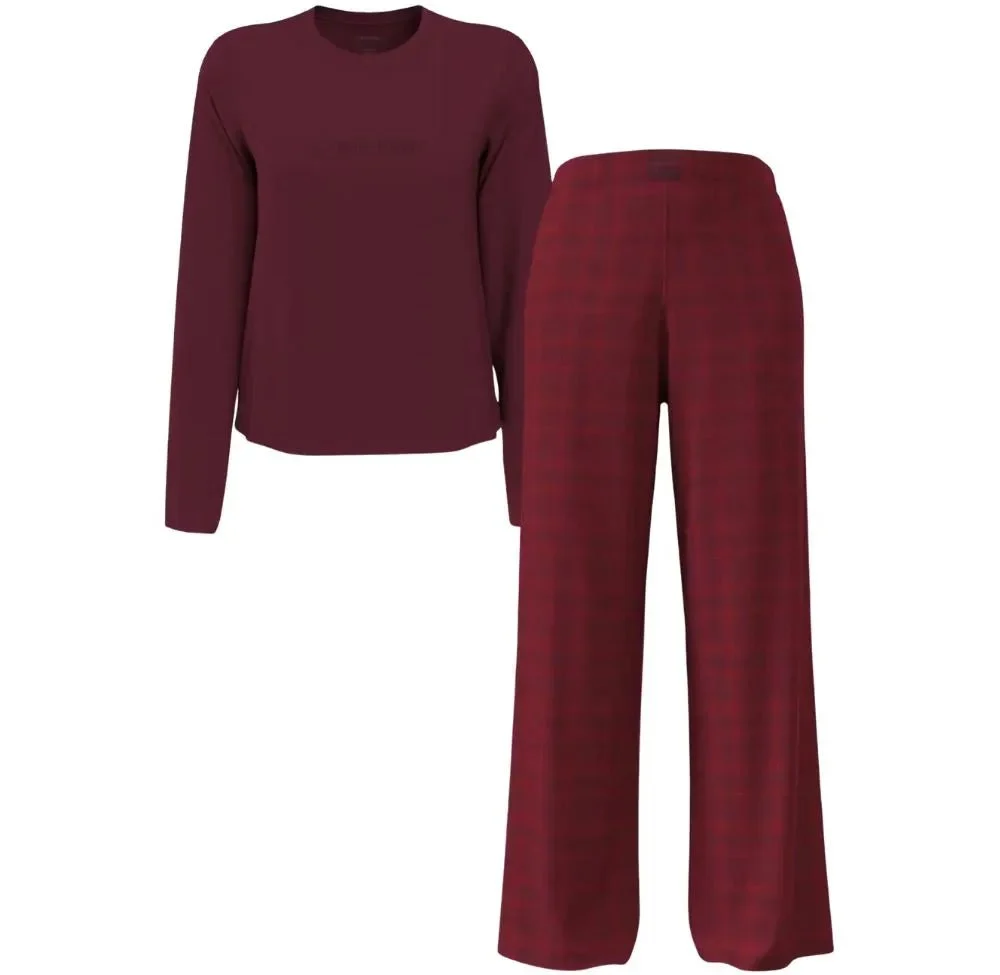 Women Check Flannel Pyjama Set, Zinfandel
