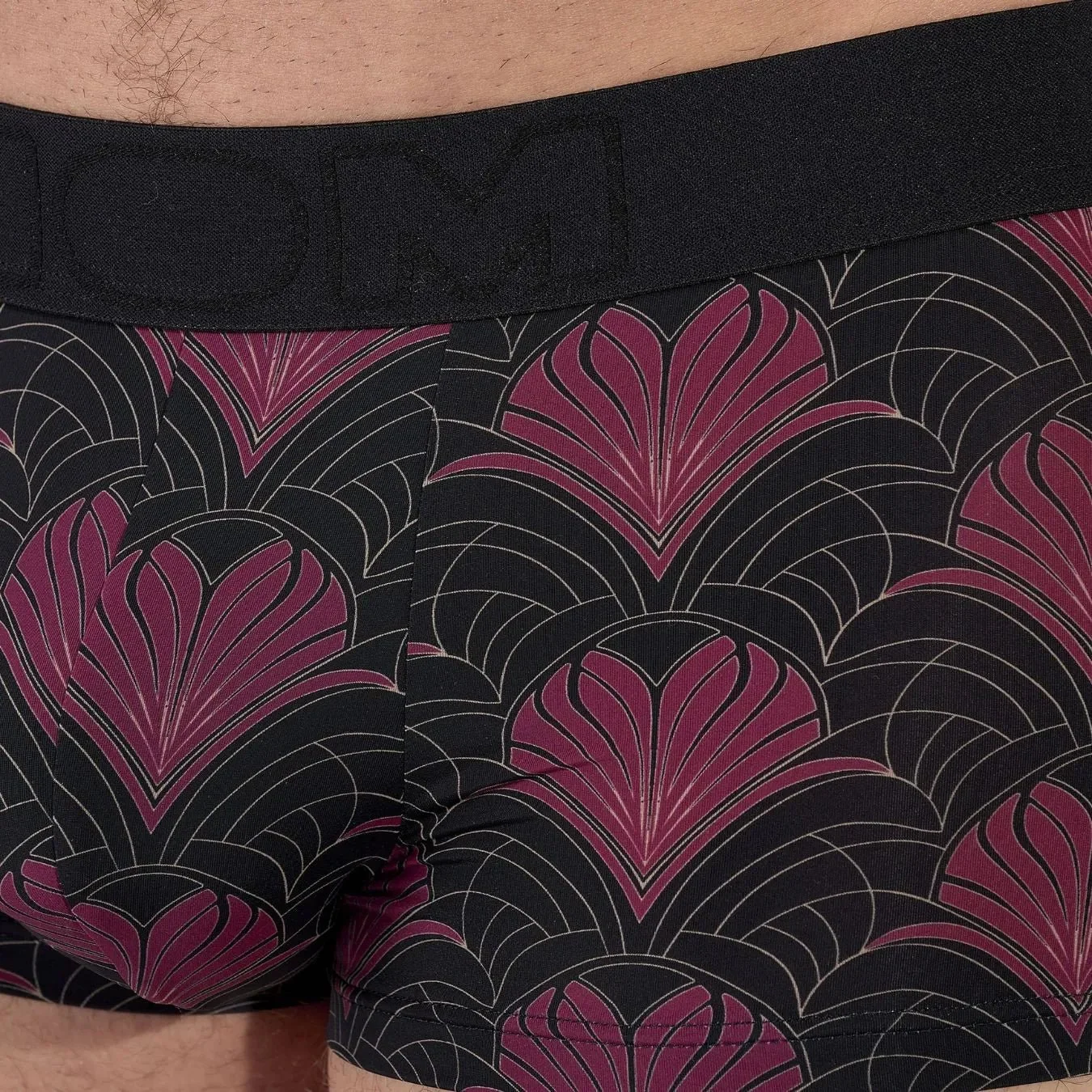 Temptation Carlyle Floral Hearts Print Boxer Trunk, Black/bordeaux - Image 3
